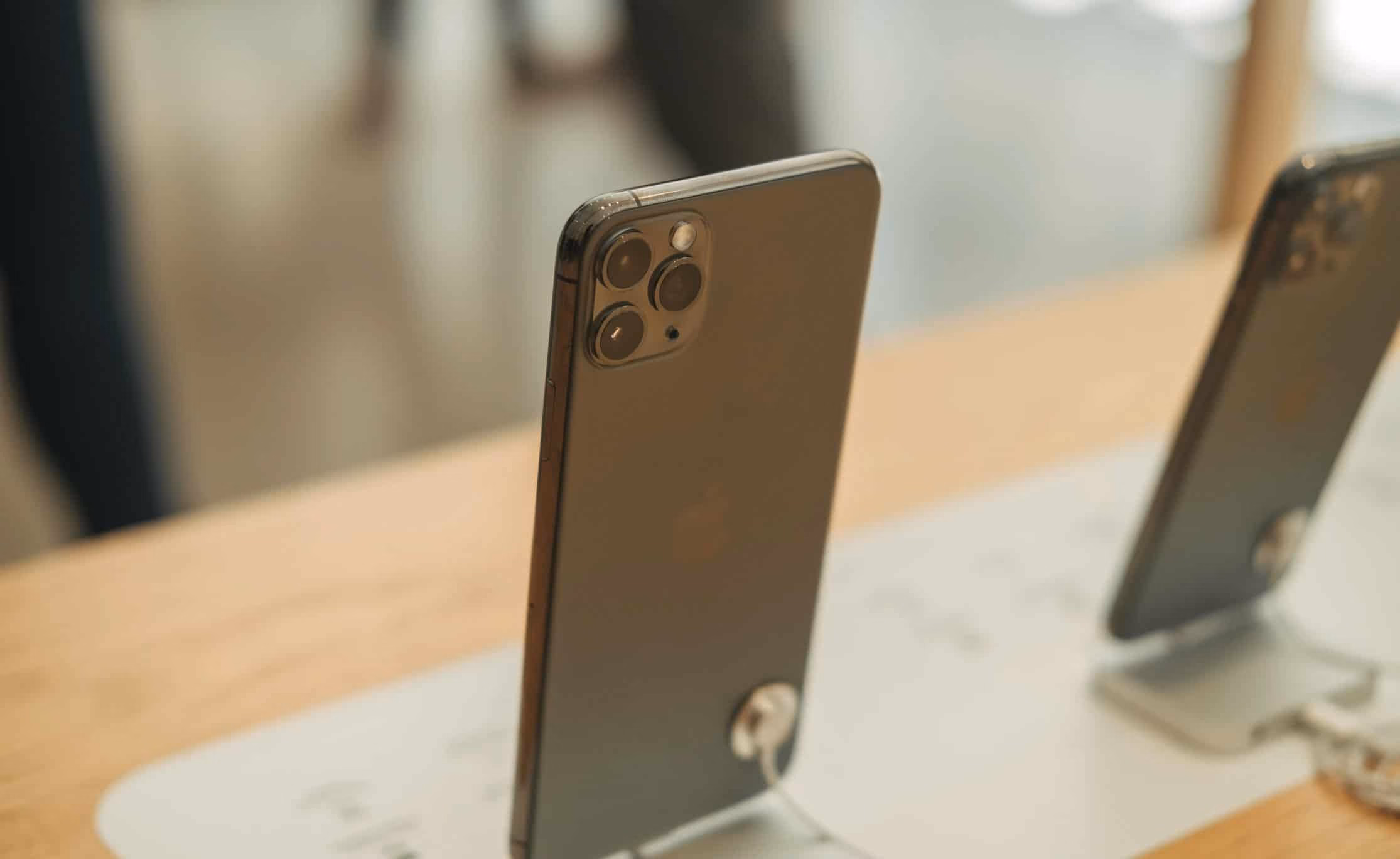 Debunking the Myths - Third Party Cell Phone Repair Shops