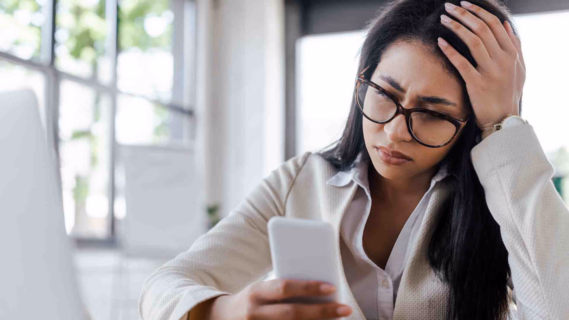 Why You Shouldn't Ignore Small Cellphone Issues