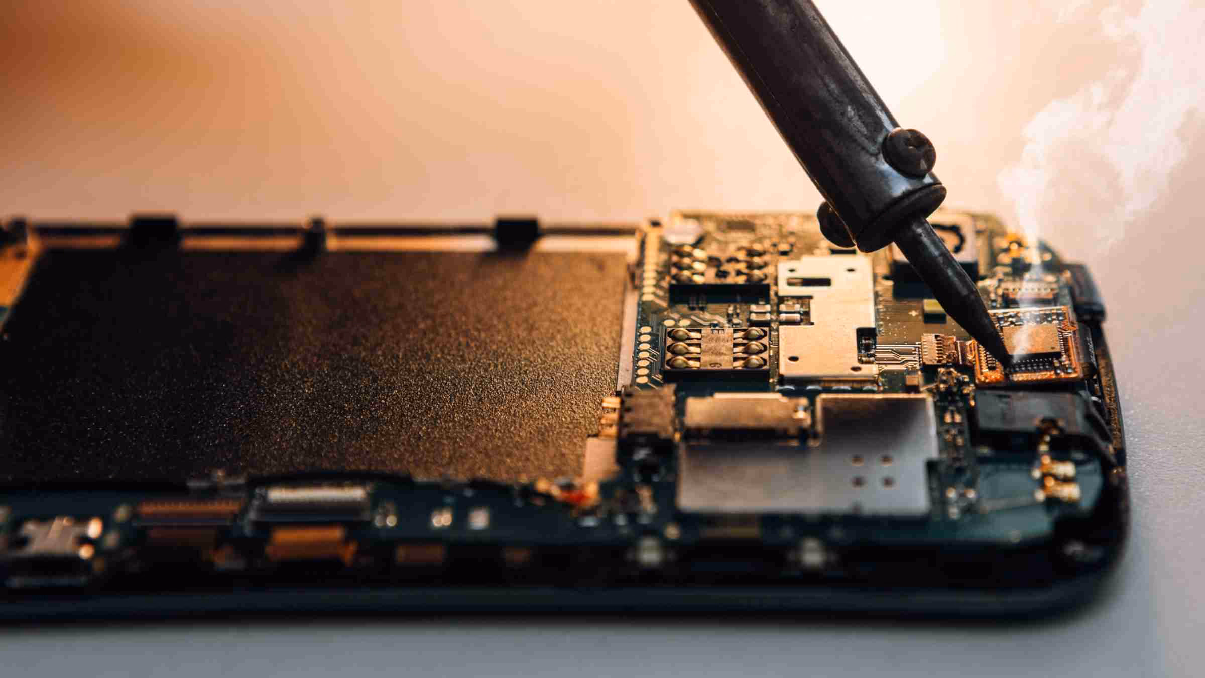 The Key Differences Between Soldering and Micro Soldering Explained