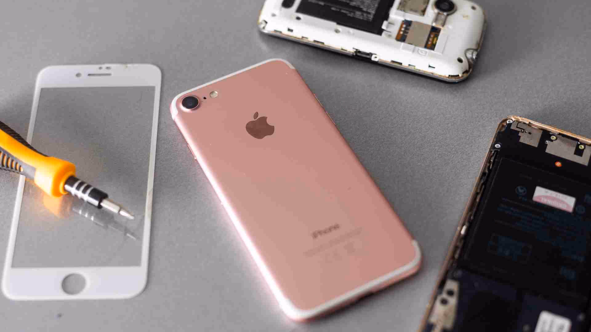 3 Myths about iPhone Repair in Downtown Vancouver Debunked
